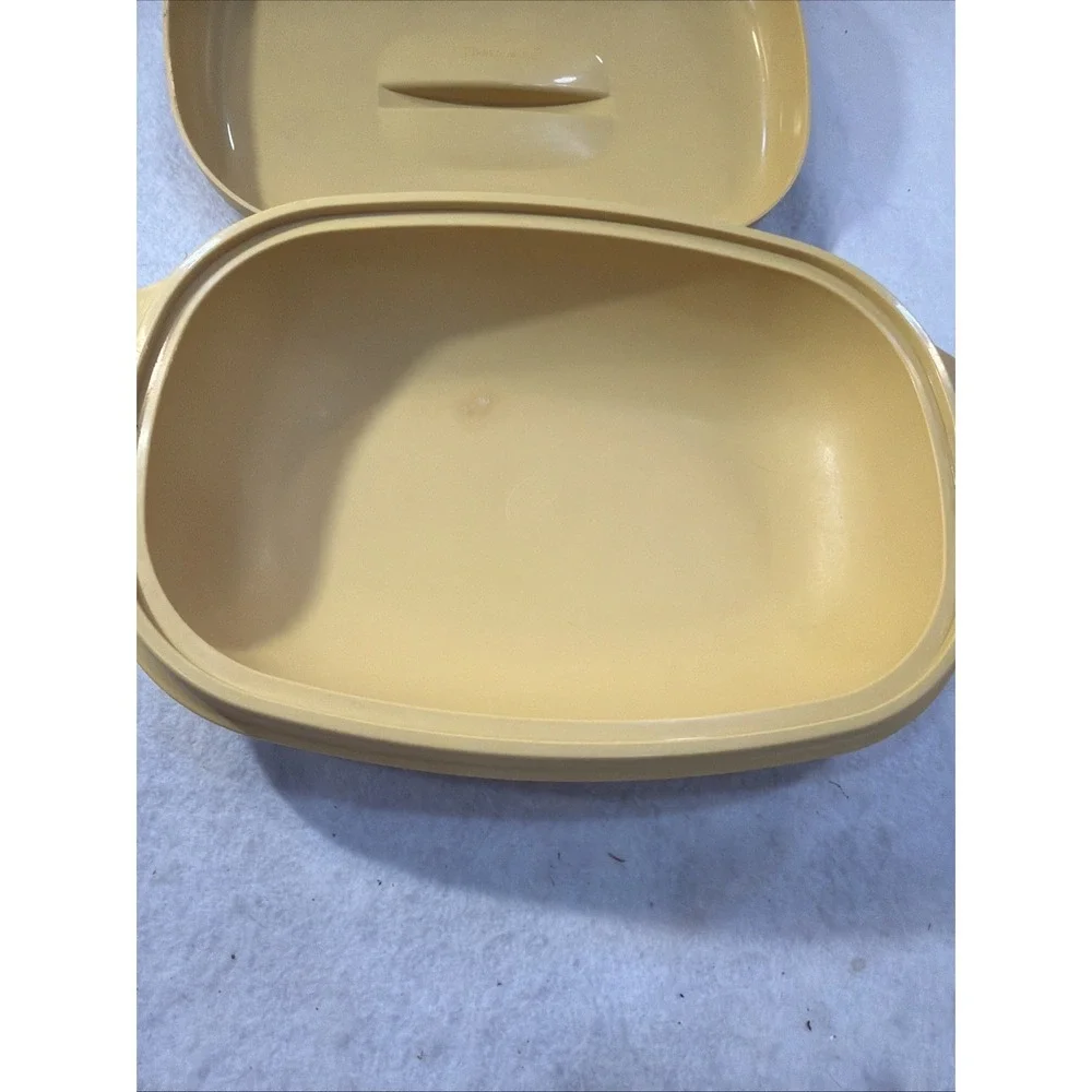 Vintage 1970's 2 Pc‎ Tupperware Harvest Gold Microwave Steamer USA 1